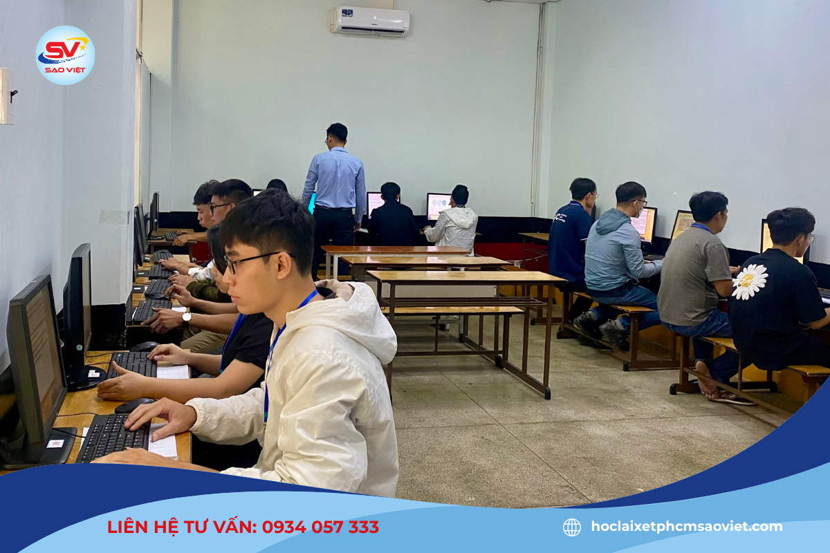 Học bằng lái xe B1 tại Sao Việt với thời gian hợp lý, chi phí minh bạch 