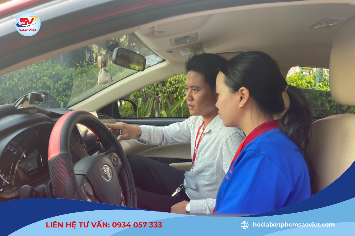Hạng C yêu cầu người học cần đủ 21 tuổi và có khả năng quan sát nhanh nhạy 