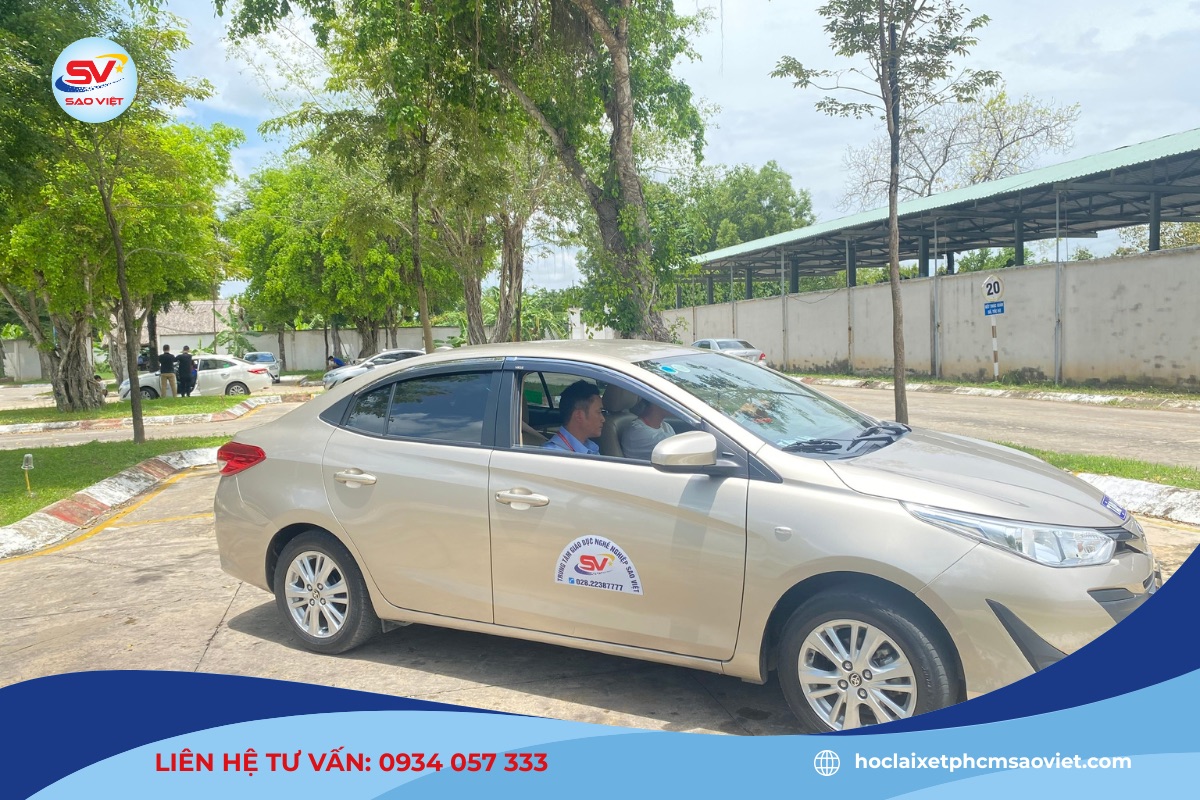 Tuỳ theo từng hạng bằng, học viên sẽ được cần đáp ứng trình độ học vấn phù hợp 