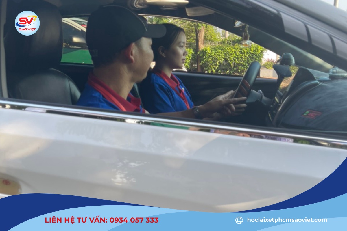 Người có nhu cầu lái xe kinh doanh hoặc muốn linh hoạt hơn trong di chuyển nên học bằng B2