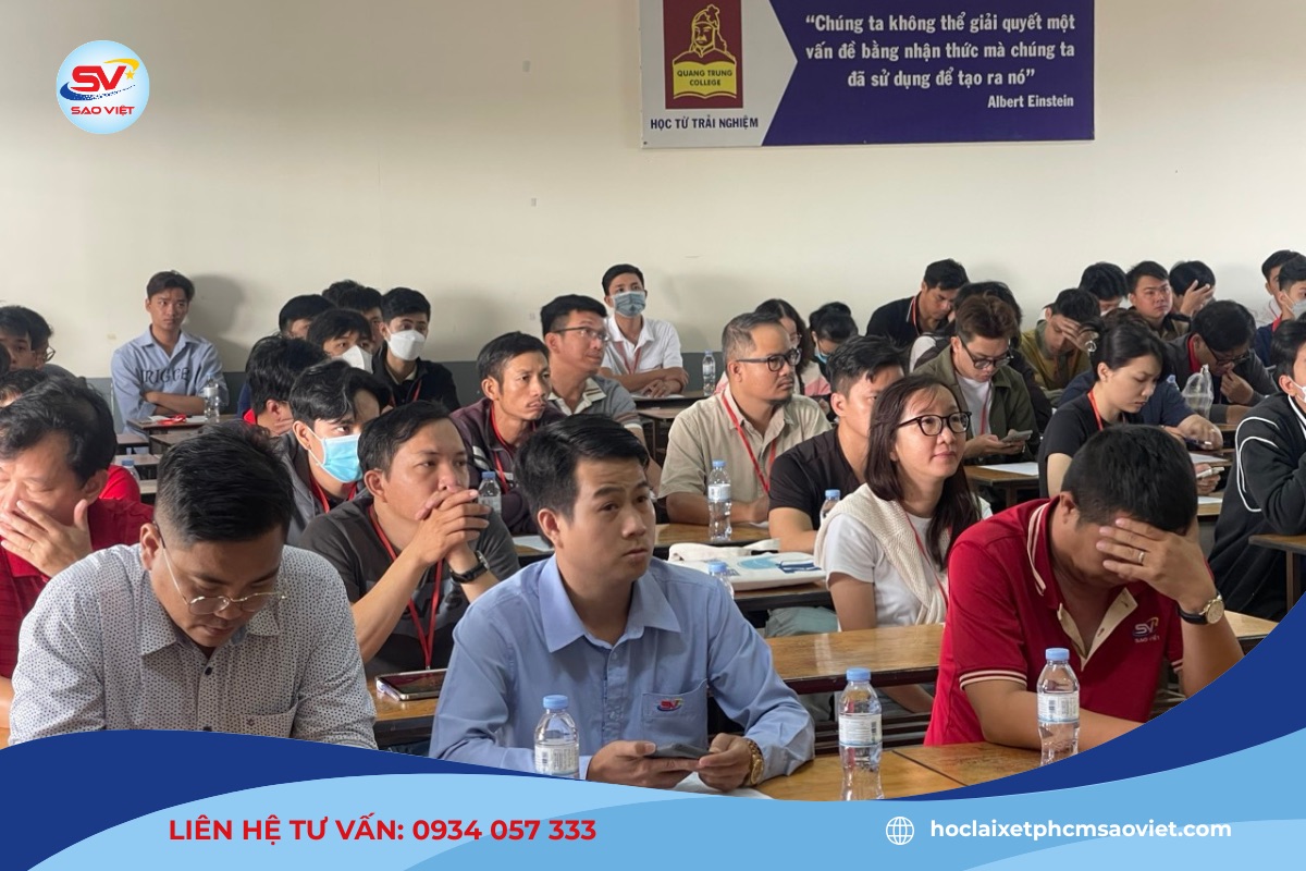 Học viên cần đáp ứng đầy đủ các điều kiện về độ tuổi và sức khỏe khi đăng ký học lái xe hạng B1