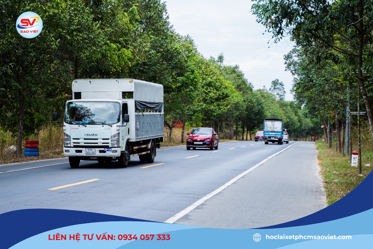 Trung tâm tiếp nhận thông tin từ học viên và hỗ trợ tư vấn, giải đáp chi tiết