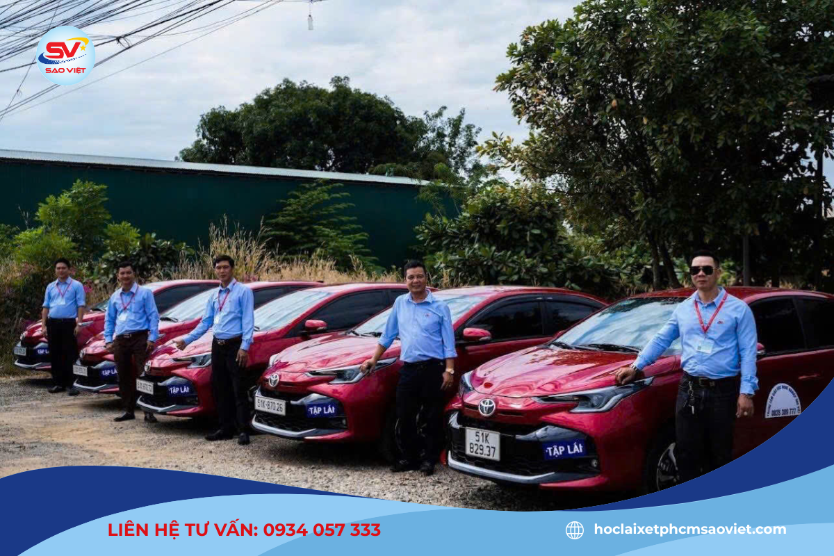 Đội ngũ giảng viên chuyên nghiệp tại trường dạy lái xe Sao Việt