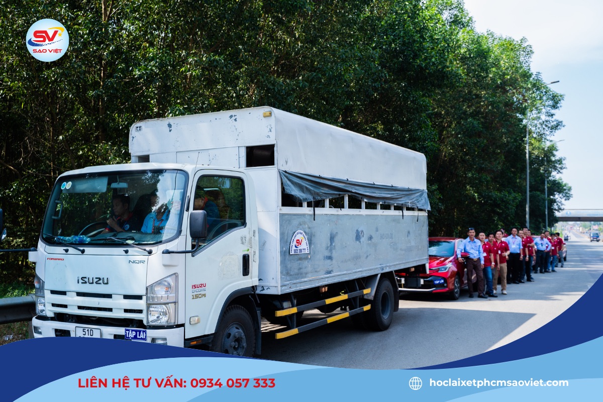 Trường dạy lái xe uy tín tại Tân Bình - Sao Việt